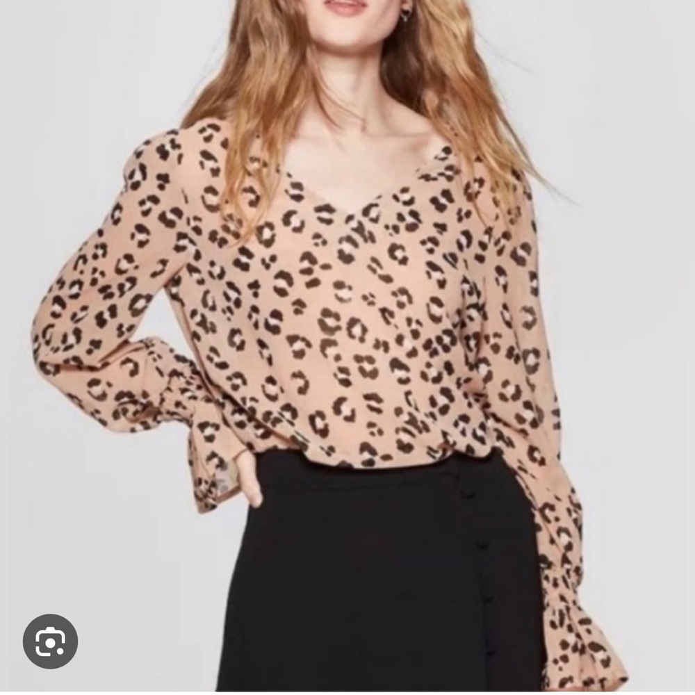 🐯A New Day Leopard Print Long Ruffle Sleeve V Neck Sheer Blouse Size Medium